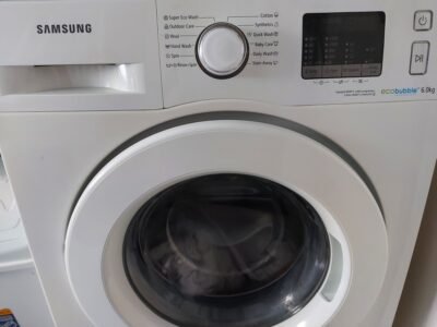 Машина за перење алишта Samsung